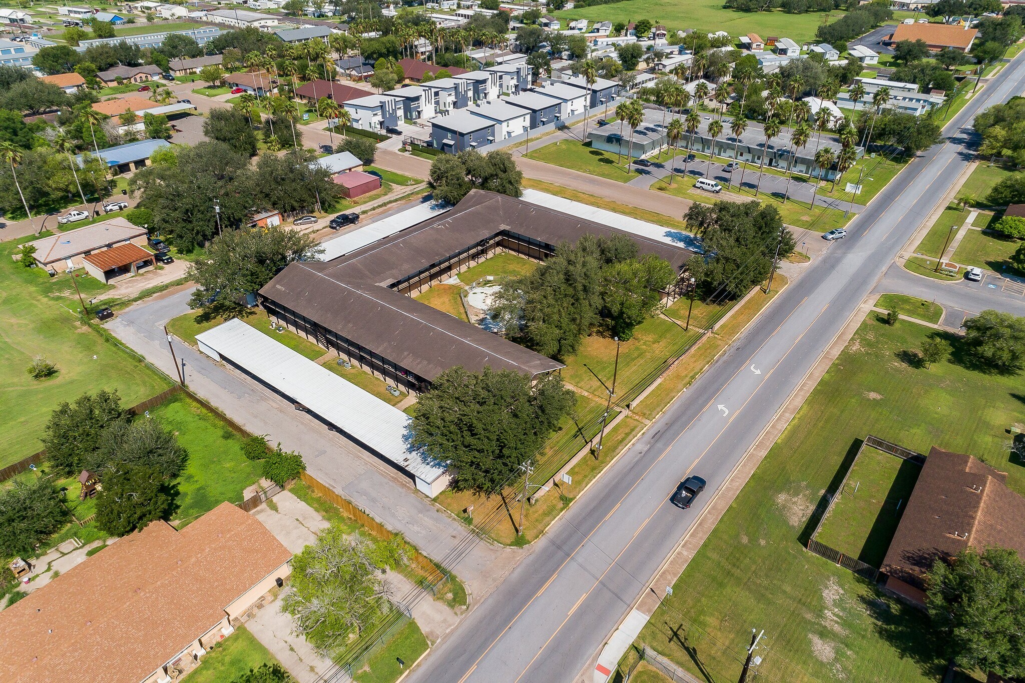 Building Photo - 1600 S Bridge Ave
