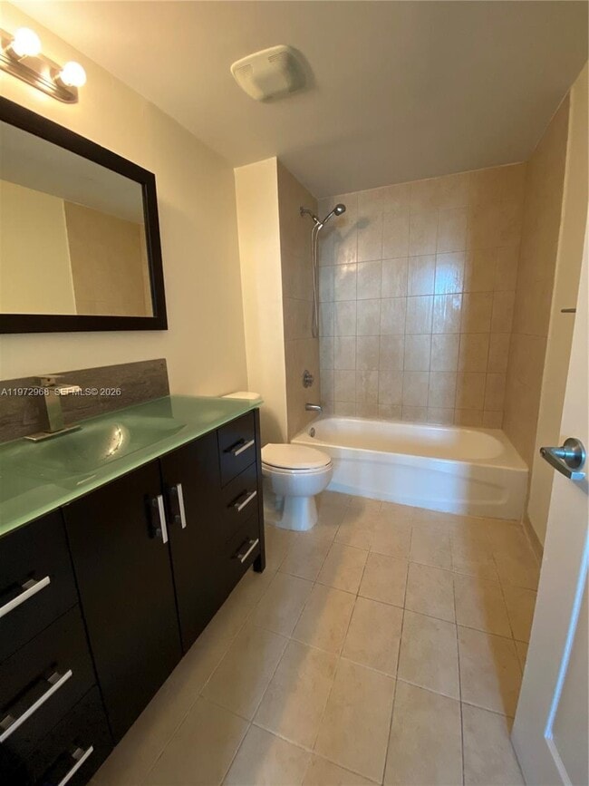 Building Photo - 275 NE 18th St