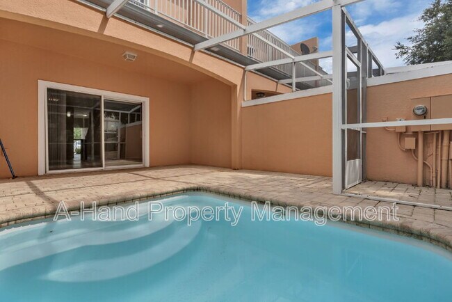 Building Photo - 1413 Retreat Cir