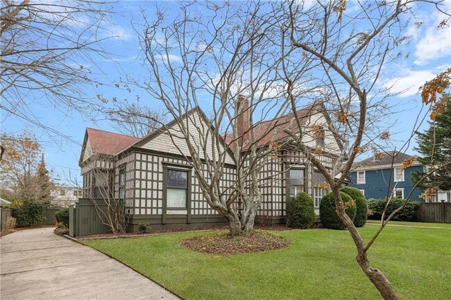 Building Photo - 4 Hunter Ave