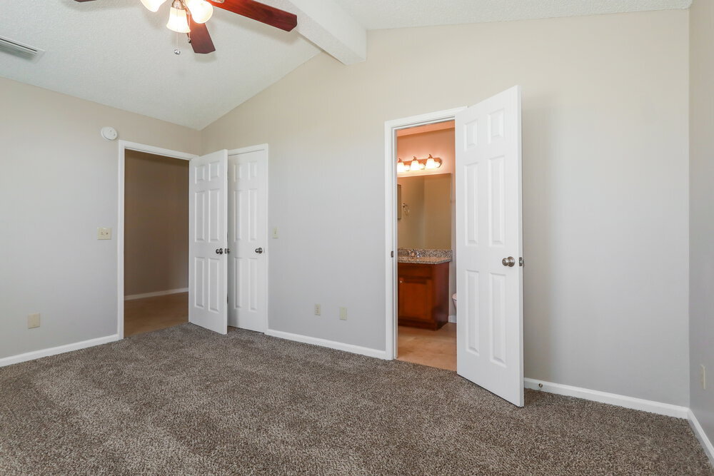 Building Photo - 449 Baybrook Dr