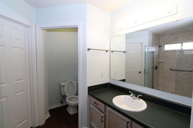 Building Photo - WIP – Coming Available 10/24! Charming 2BD...