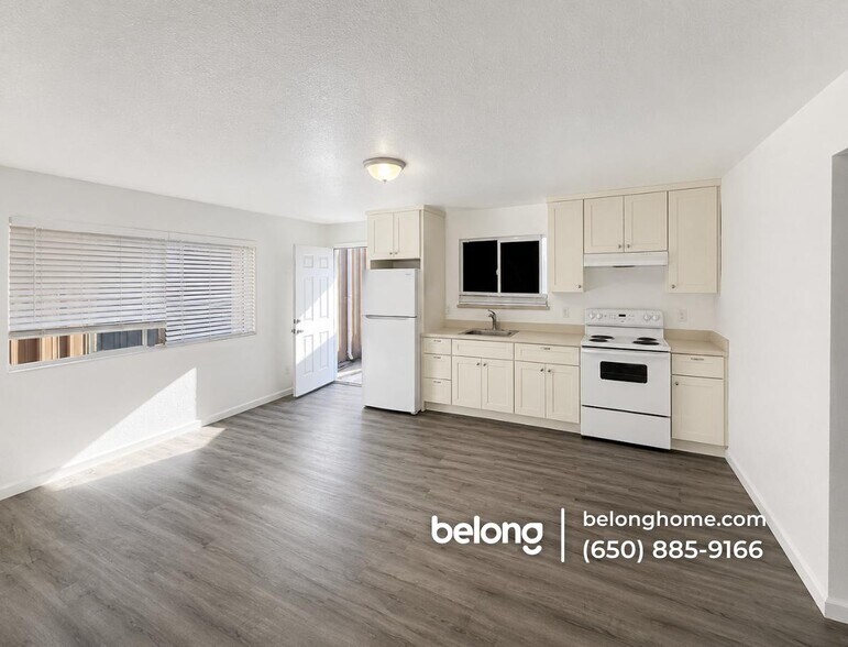 Building Photo - 26792 Clarkford St