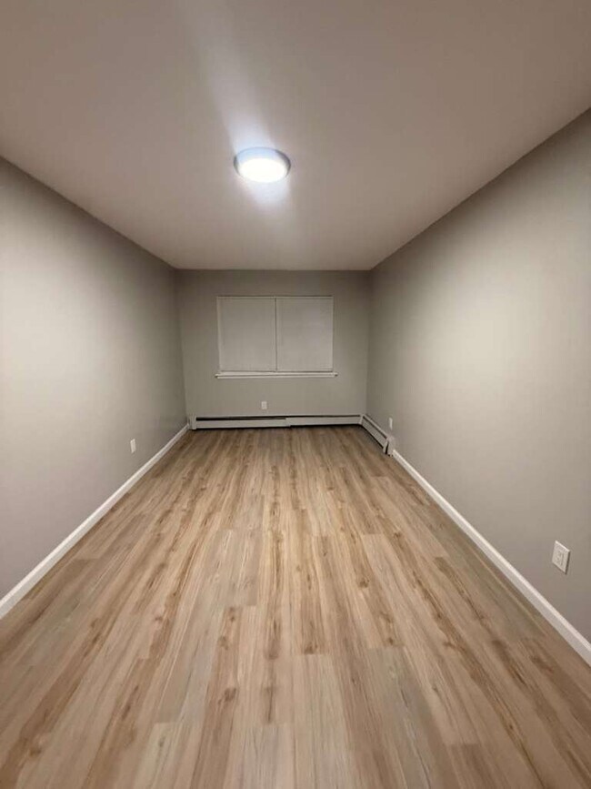 Building Photo - 16700 Lahser Rd