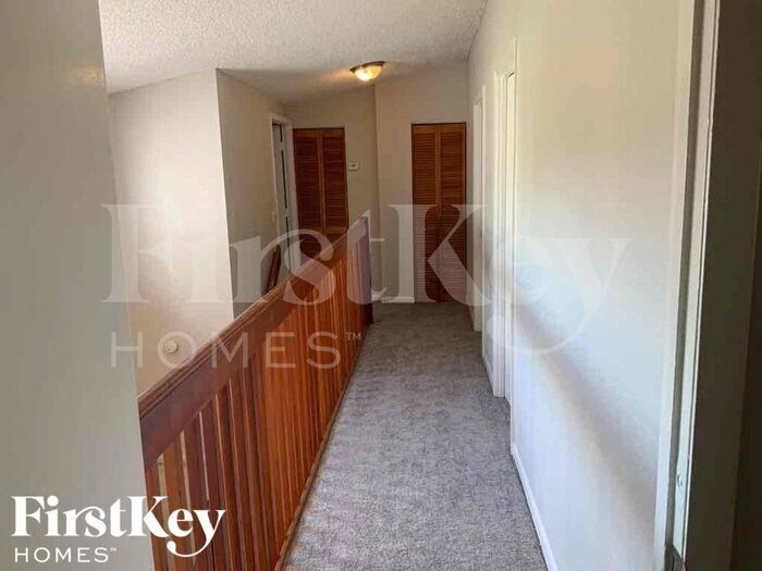 Building Photo - 5784 Strawberry Lakes Cir