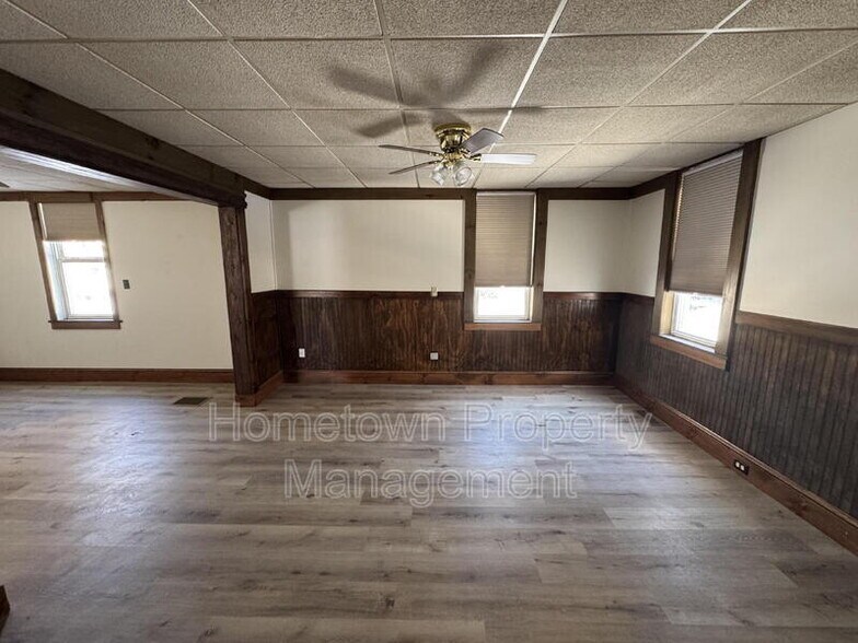 Building Photo - 8858 PA-25