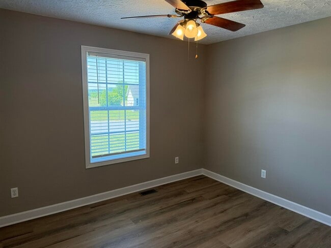 Building Photo - 1451 Quebec Way