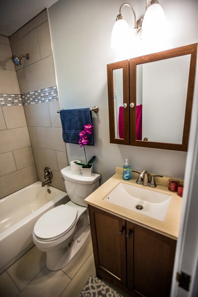 Fully renovated bathroom! - 18909 Lorenz Ave