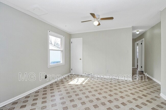 Building Photo - 243 Eden Cir