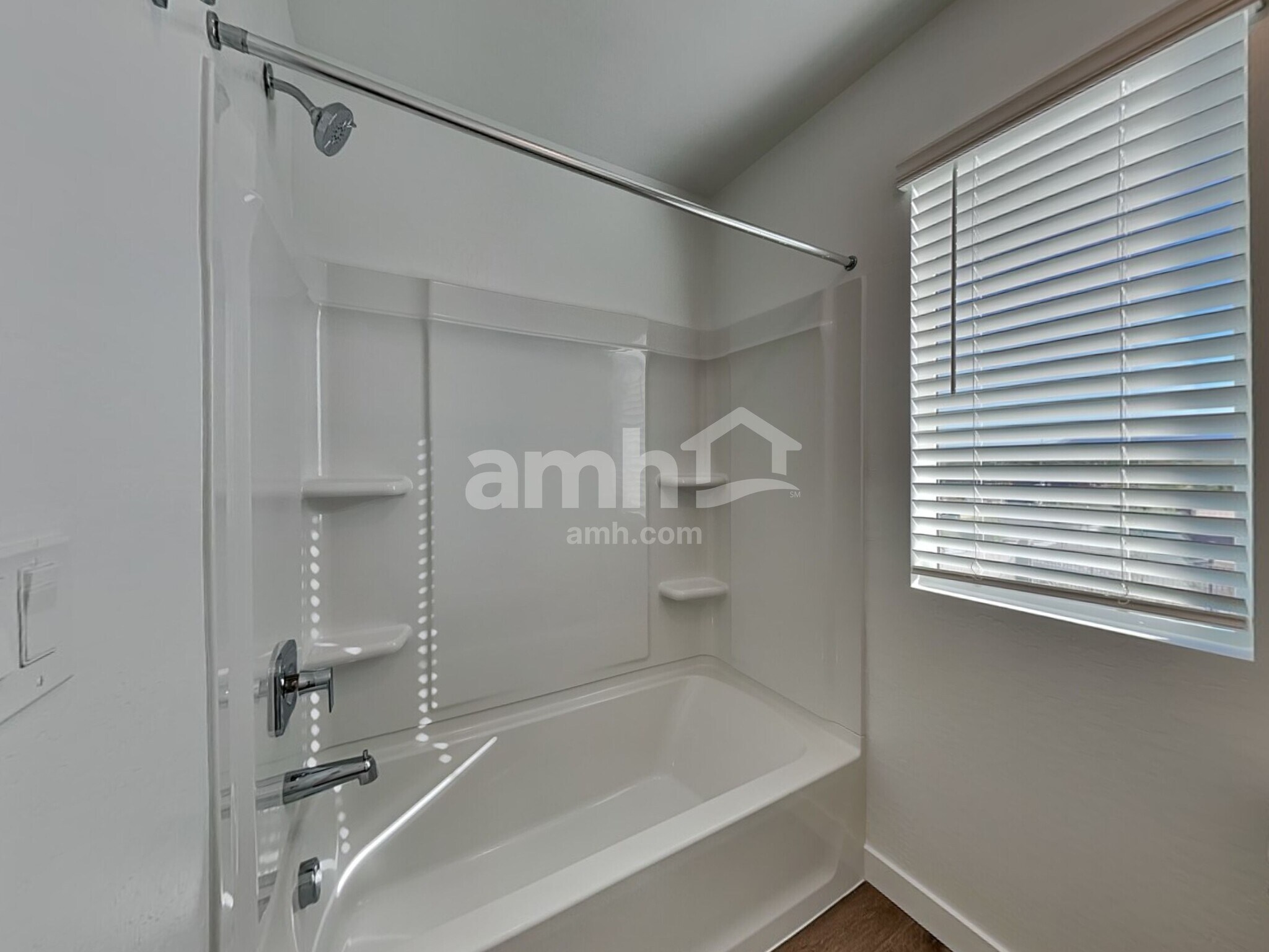 Building Photo - 9715 W Parkway Dr