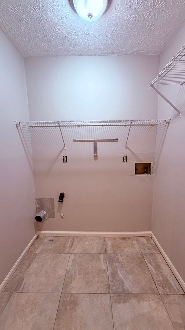 Building Photo - Beautiful Roswell 3 Bedroom-2 Bathroom Ranch, Minutes from 400, Available NOW!