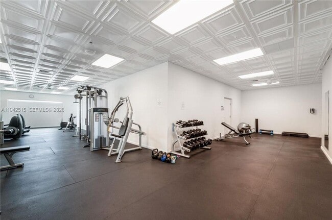 Building Photo - 800 Claughton Island Dr