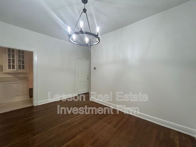Building Photo - 2409 Fairfield Ave