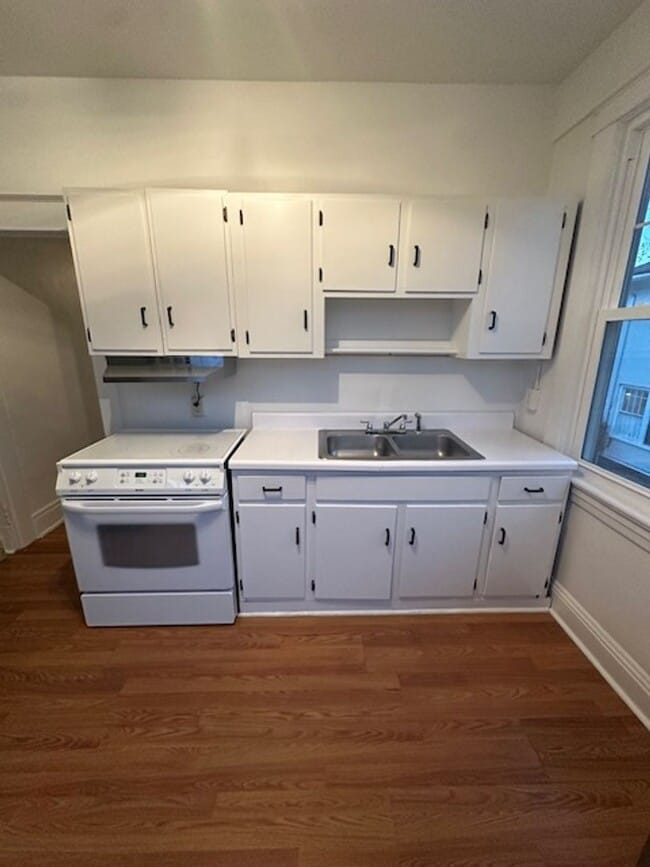 Building Photo - 2209 Rivermont Ave