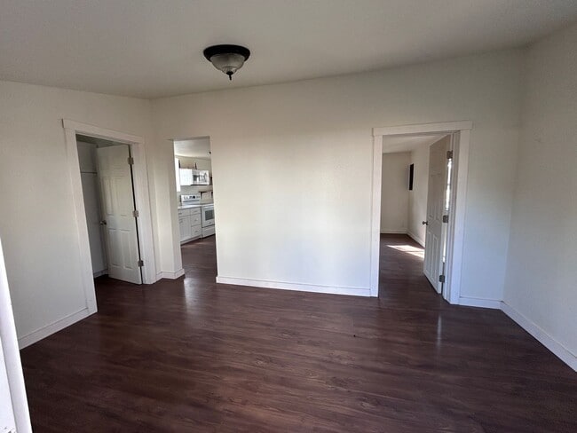 Building Photo - 1 bedroom home