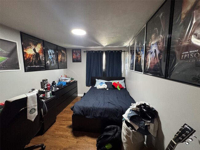 Building Photo - 4520 Marshall Dr W