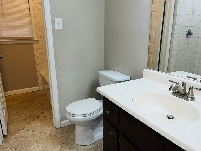 Building Photo - Wow! Beautiful brick 3 bedroom 2 bathroom home near Stone Mountain Village! Must See