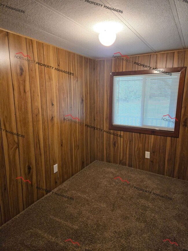 Building Photo - STATUS: *PENDING APPLICATION* | R255F | $1850