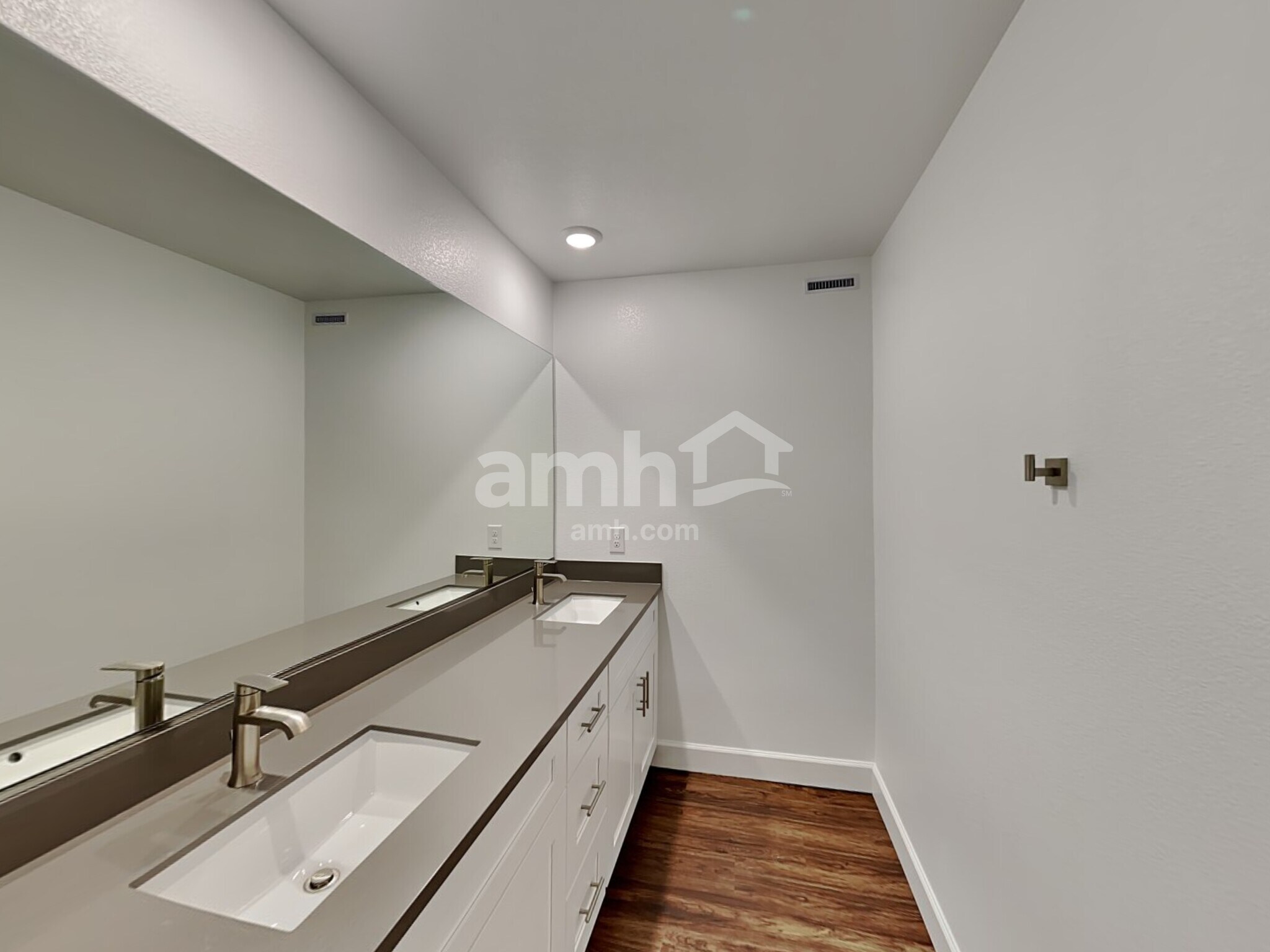 Building Photo - 9140 Ribbon Mdw Ct