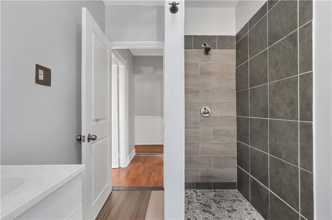 Building Photo - 109 Pocasset Ave