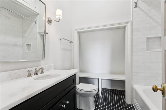 Building Photo - 632 Esplanade Ave