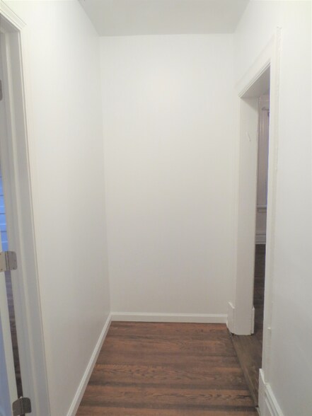 Building Photo - 5706 Darlington Rd