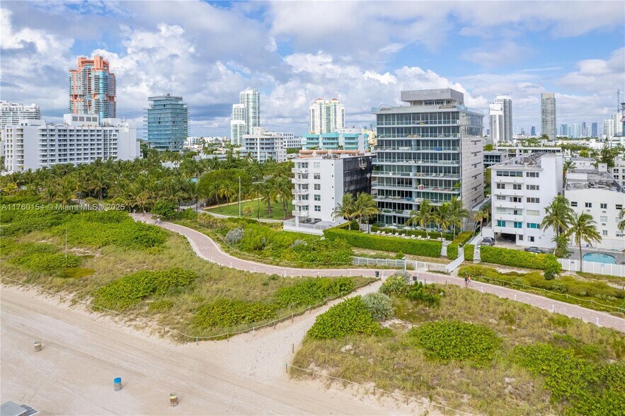 Building Photo - 321 Ocean Dr