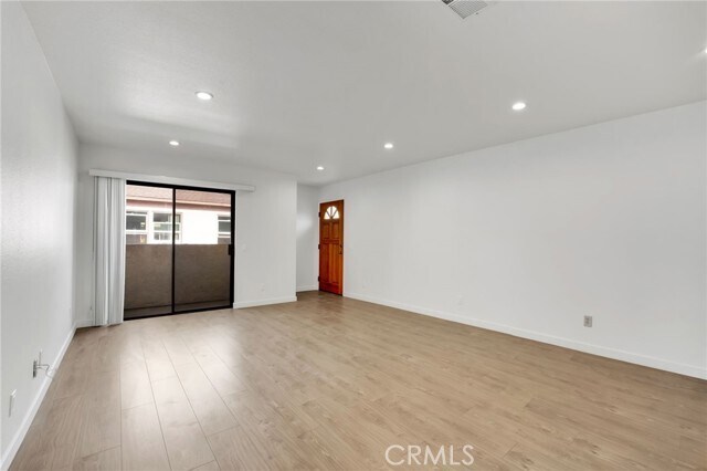 Building Photo - 1117 Linden Ave