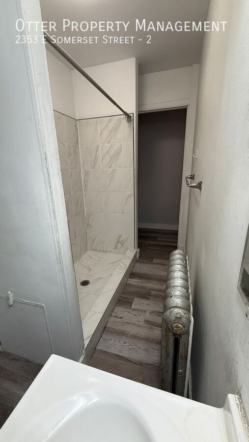 Building Photo - 2353 E Somerset St