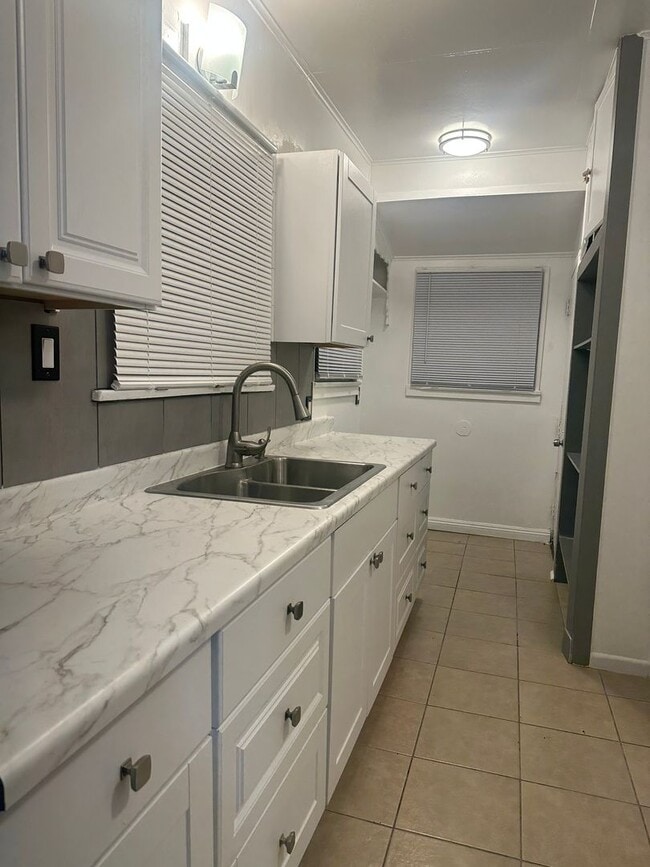 Building Photo - Charming 3-Bedroom Home with Detached Gara...