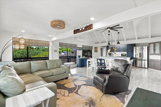 Building Photo - 3161 Mapu Dr