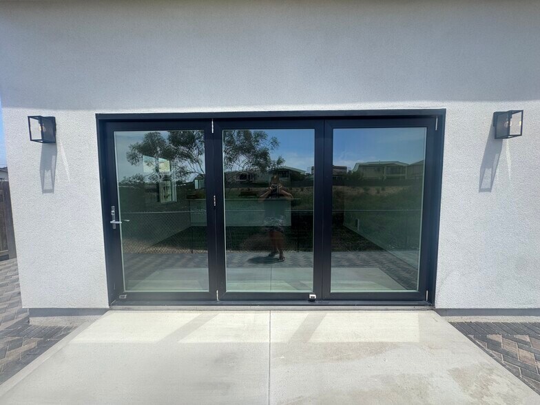 Building Photo - 3535 Hatteras Ave