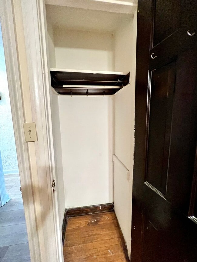 Building Photo - 1851 Capital Ave