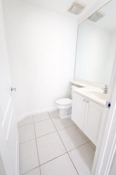 Building Photo - 181 Waterford Dr