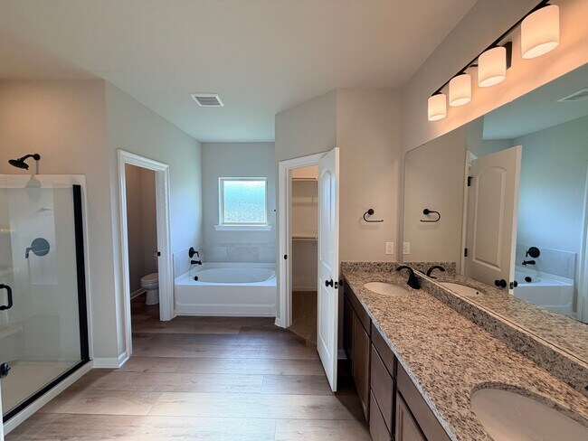 Building Photo - 300 Babineaux Ln