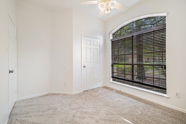 Building Photo - 87 N Veranda Ridge Dr