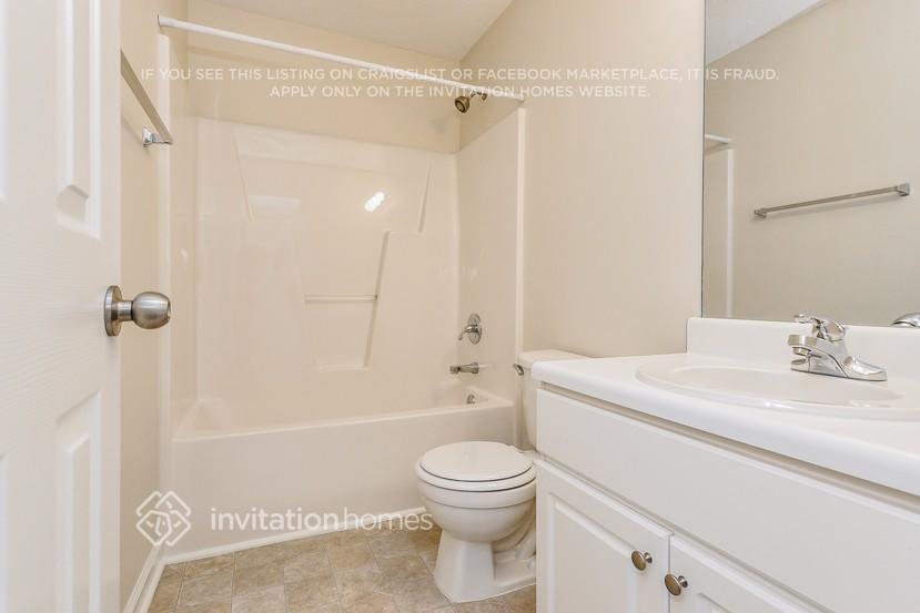 Building Photo - 508 Zircon Ln