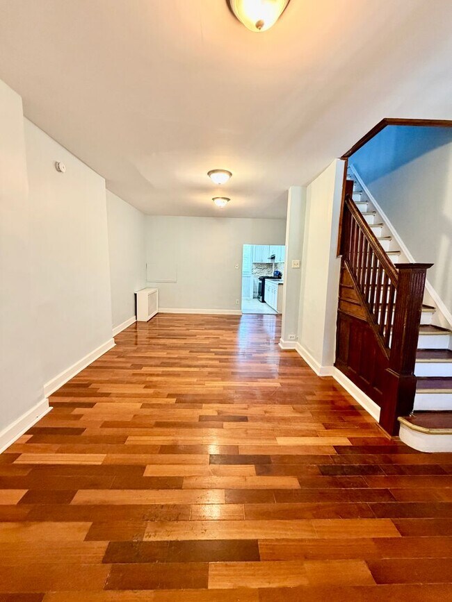 Building Photo - Available Now | Pet-Friendly 3-Bedroom Home with Spacious Living Areas