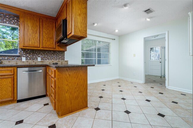 Building Photo - 11602 Jaycreek Dr