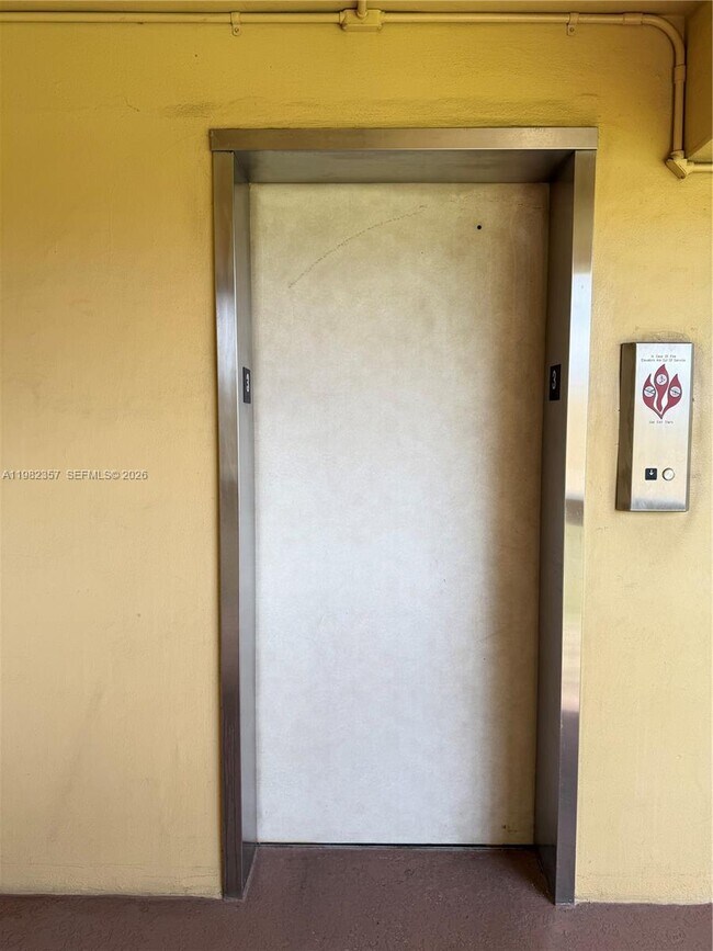 Building Photo - 6020 NW 64th Ave