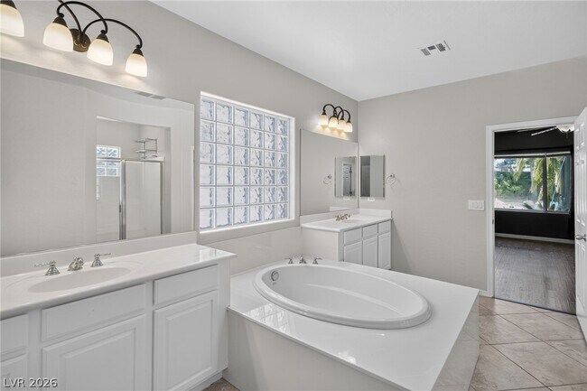 Building Photo - 8606 Kennedy Heights Ct