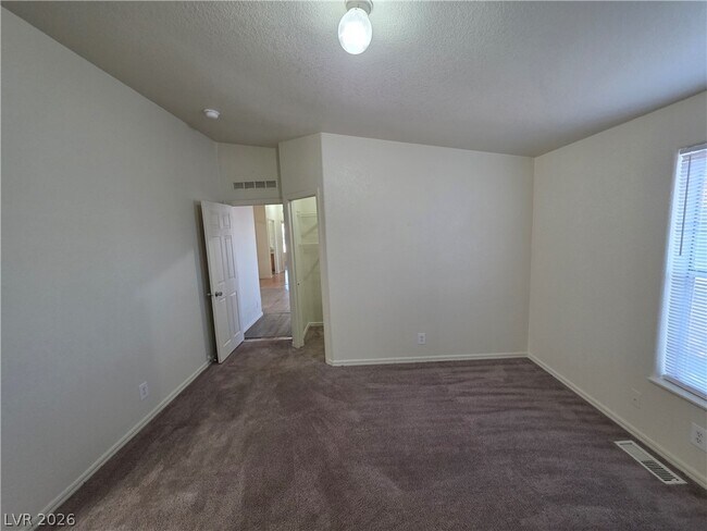 Building Photo - 3560 Estes Park Dr