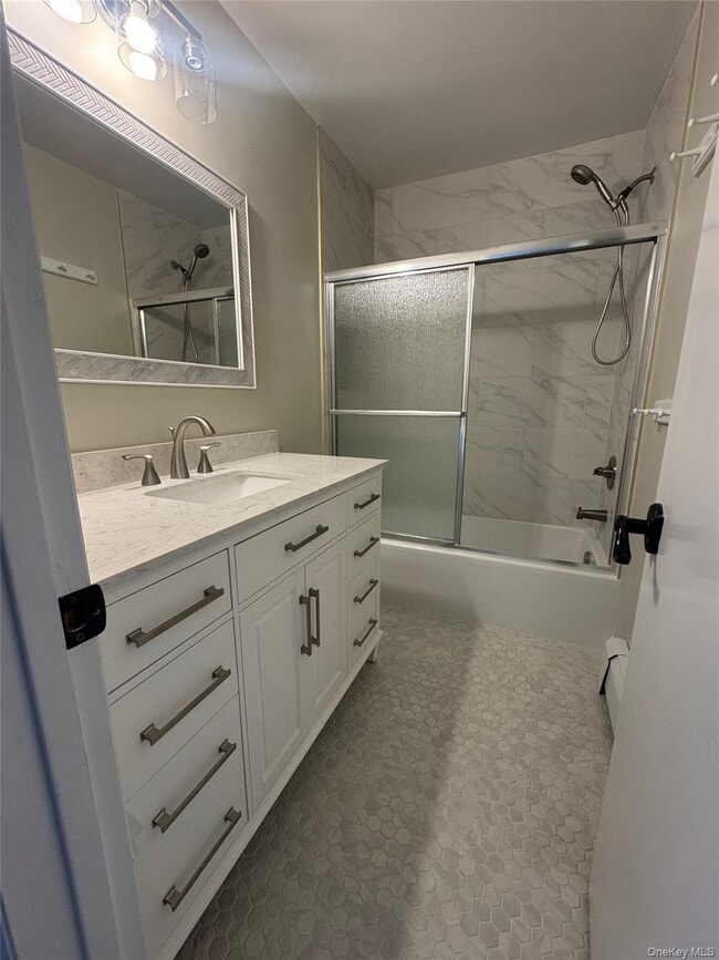 Building Photo - 28 Lakeview Dr