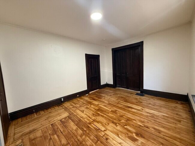 Building Photo - 187-189 E Whittier St