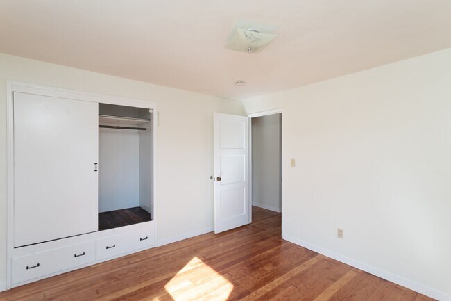 Building Photo - Make new memories in your new home, available for rent now!