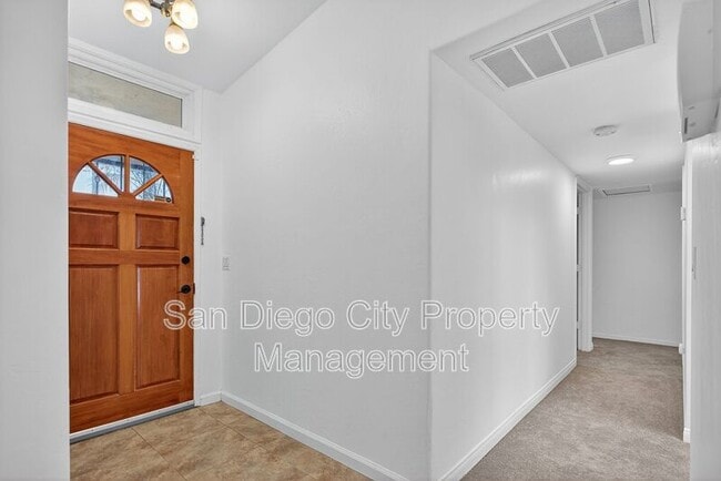 Building Photo - 2363 Judson St
