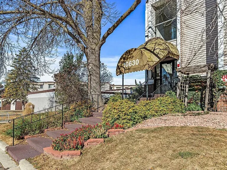 Entrance - 10630 Rockford Rd