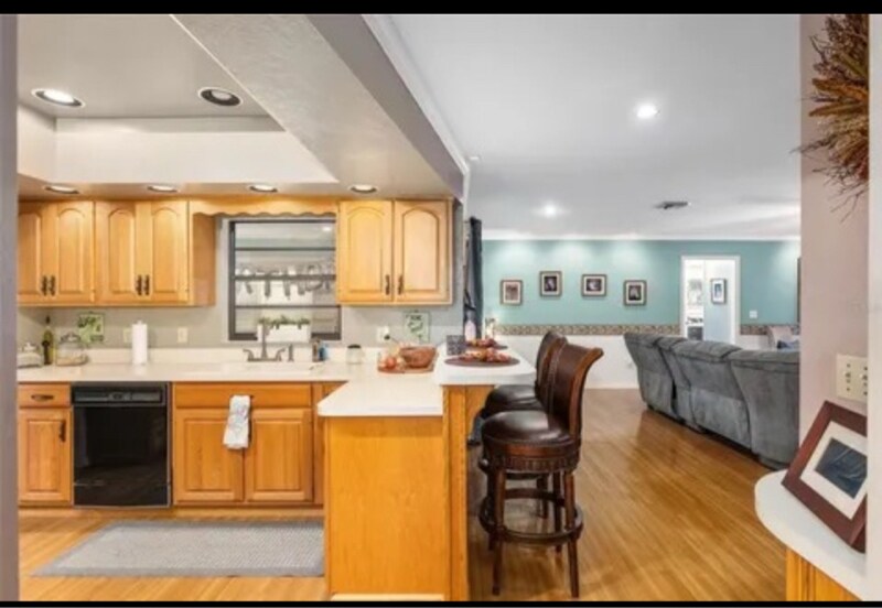 Building Photo - 4100 SW 86th Terrace
