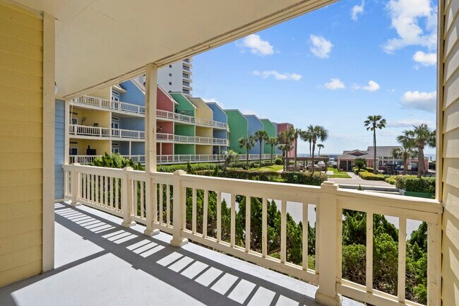 Building Photo - 7820 Seawall Blvd