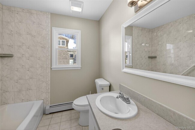 Building Photo - 676-678-678 Oak Summit Rd